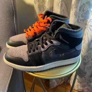 Nike Air Jordan 1 Mid SE Craft